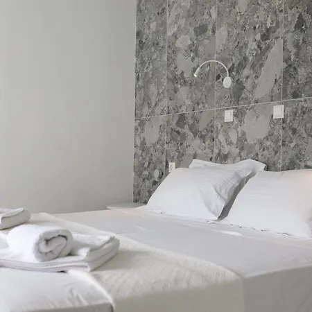 Nathalie Hotel 3*