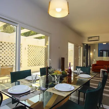 Villa Elpiniki *