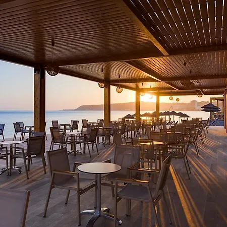 Hotel Avra Beach
