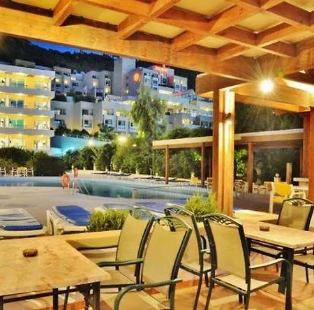 Lito Hotel 3*