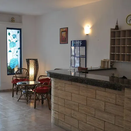 Aparthotel Blue Roses Ixia (Rhodes)
