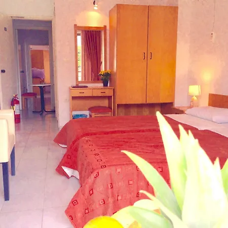 Hippocampus Hotel 2*