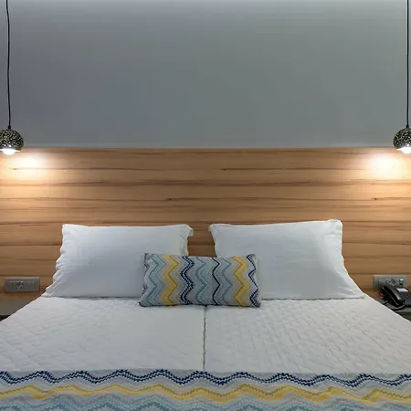 Hotel Avra Beach
