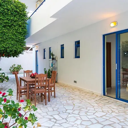 Aparthotel Blue Roses